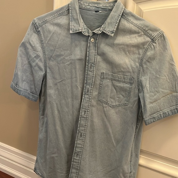 Short sleeve, denim shirt - Picture 1 of 2